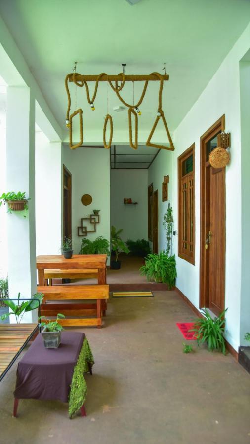 Menara Green Inn Dambulla Esterno foto