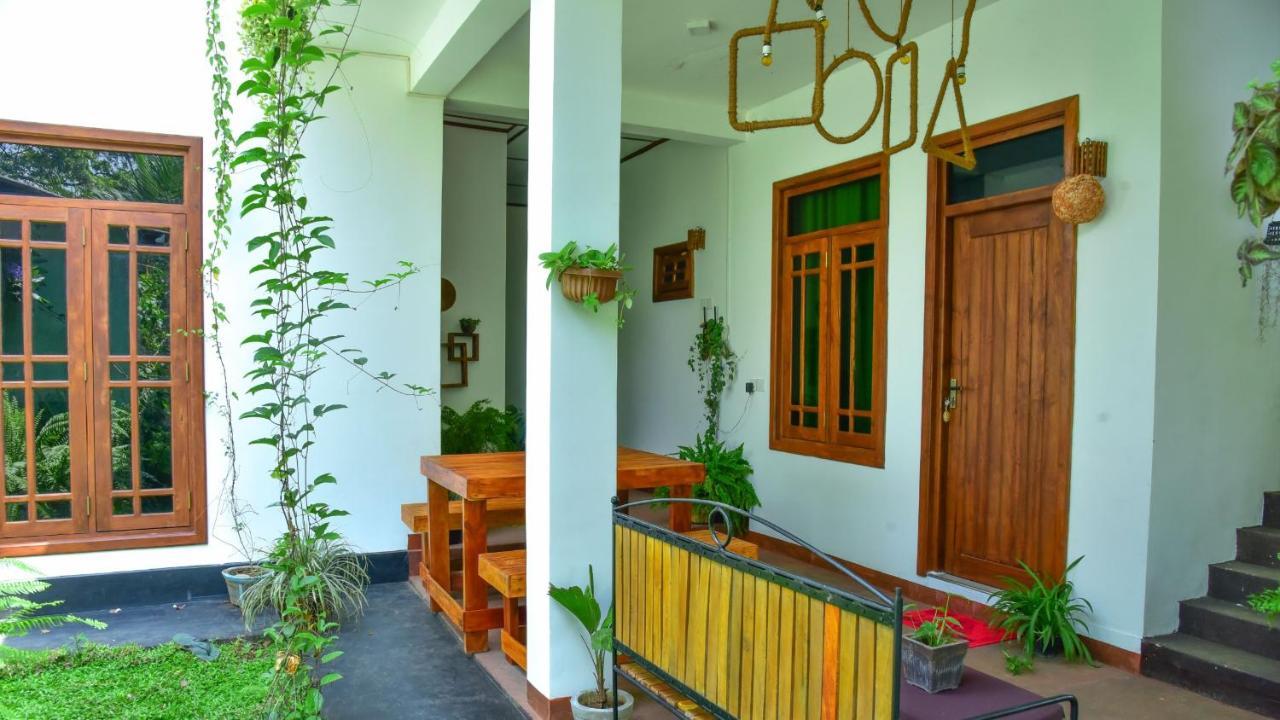 Menara Green Inn Dambulla Esterno foto