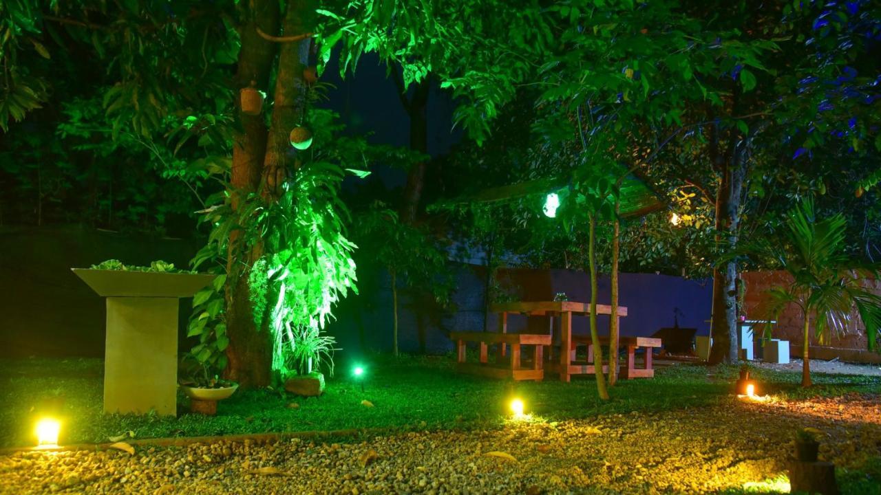 Menara Green Inn Dambulla Esterno foto