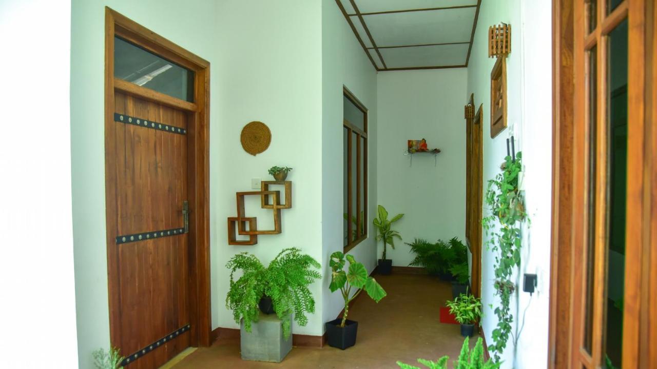 Menara Green Inn Dambulla Esterno foto