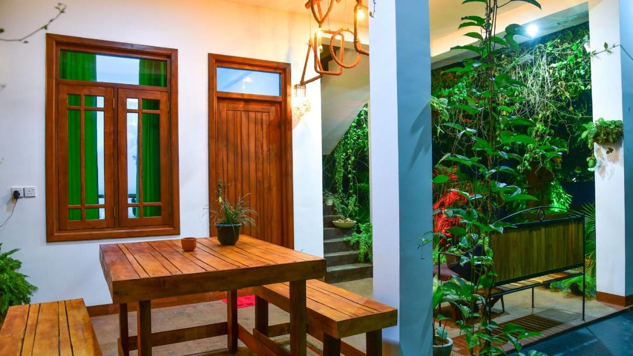 Menara Green Inn Dambulla Esterno foto