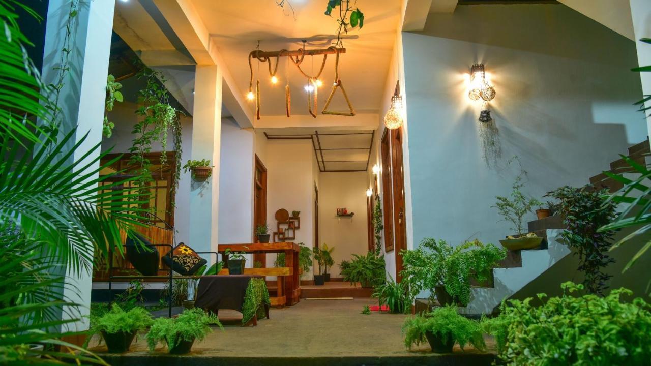 Menara Green Inn Dambulla Esterno foto